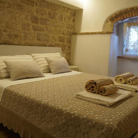 Appartamento Gattapone 9 Gubbio Exteriér fotografie