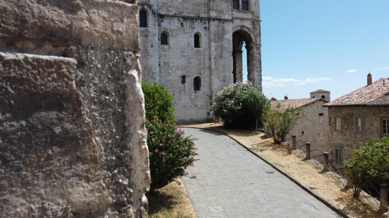 Appartamento Gattapone 9 Gubbio Exteriér fotografie