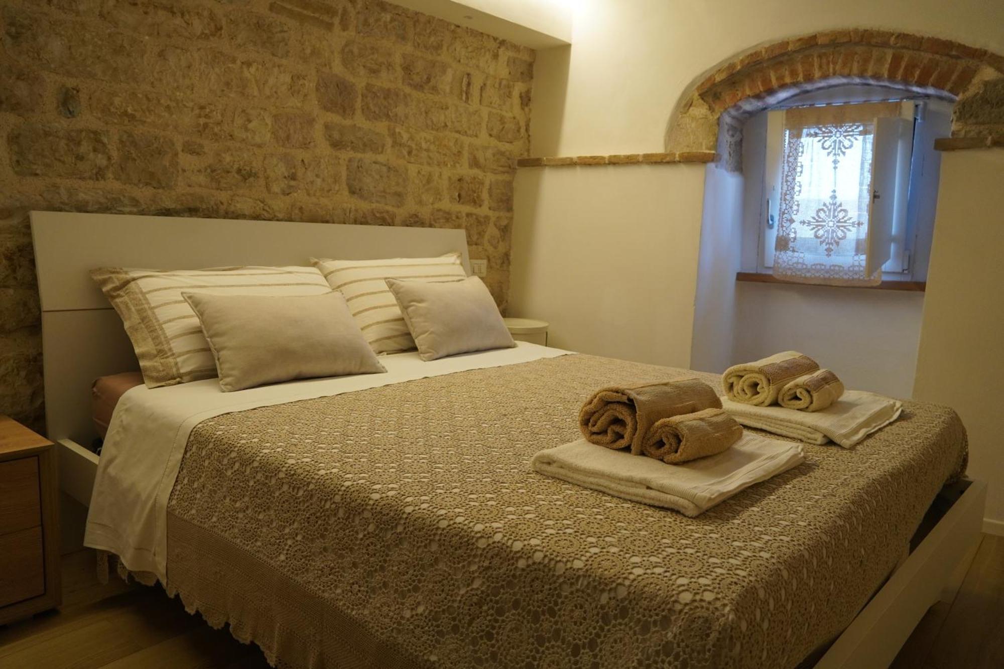 Appartamento Gattapone 9 Gubbio Exteriér fotografie